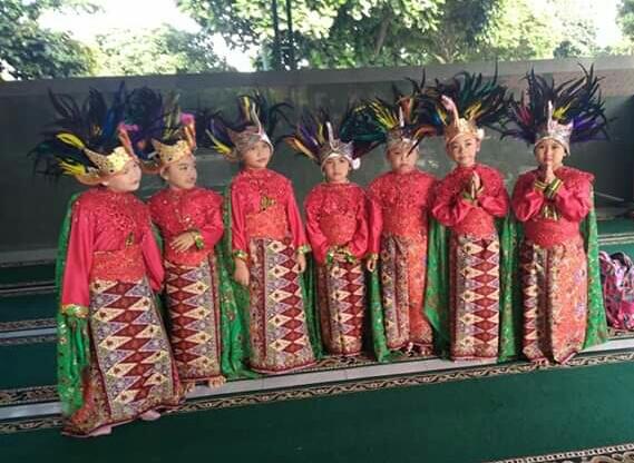 Menanamkan Sikap Cinta Tanah Air Kepada Anak TK