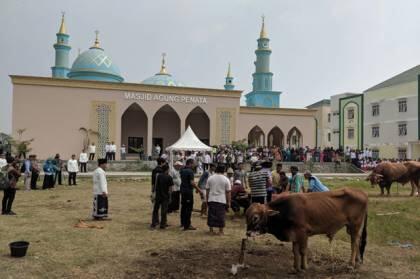 Mudik Idul Adha, Ma'ruf Amin Bersilaturahmi dengan Santri dan Warga Tanara