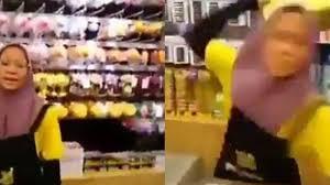 Kasir Ini Ngamuk Ke Pembeli Videonya Pun Jadi Viral !!