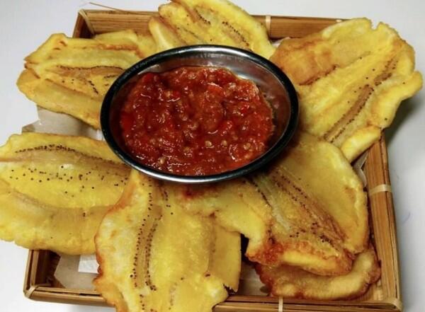 5 Kuliner Khas Makassar Berbahan Dasar Pisang, Legit & Manis