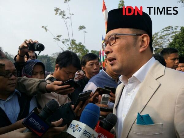 Jokowi Kurban Sapi 900 Kg di Bandung, Ridwan Kamil 625 Kg