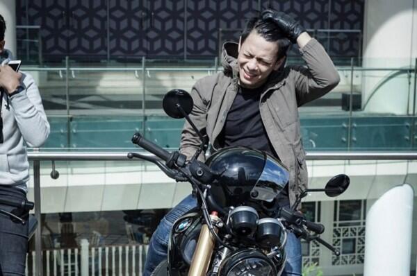 Hobi Otomotif, Ini 10 Potret Ariel Noah yang Gagah Saat Naik Motor