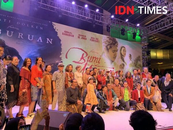 15 Potret Kemeriahan Gala Premier Bumi Manusia & Perburuan di Surabaya