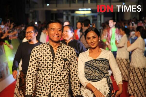 15 Potret Kemeriahan Gala Premier Bumi Manusia & Perburuan di Surabaya