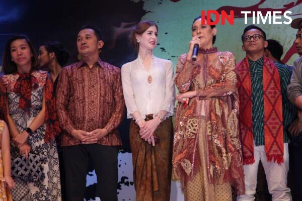 15 Potret Kemeriahan Gala Premier Bumi Manusia & Perburuan di Surabaya