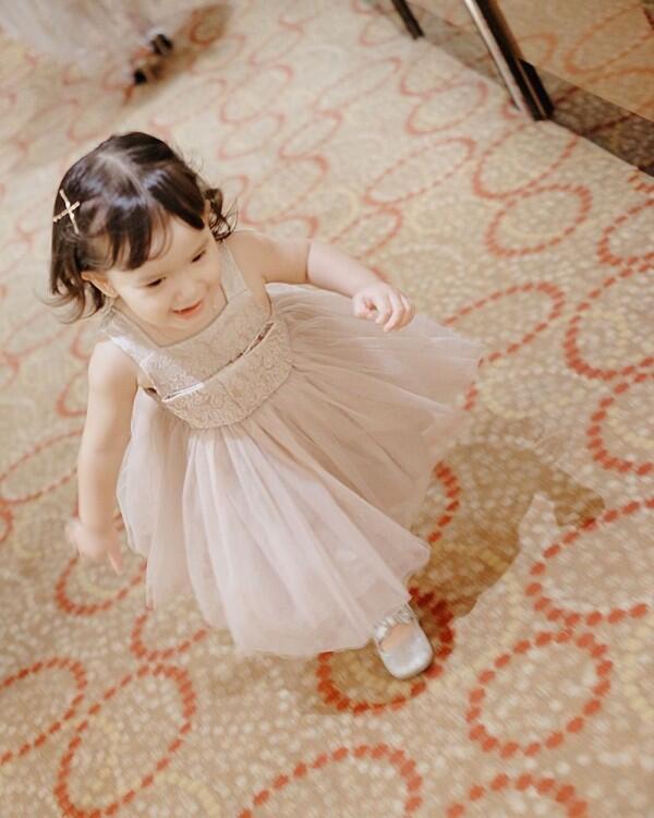 9 Gaya OOTD Imut Alita, Putri Alice Norin yang Lucu dan Menggemaskan