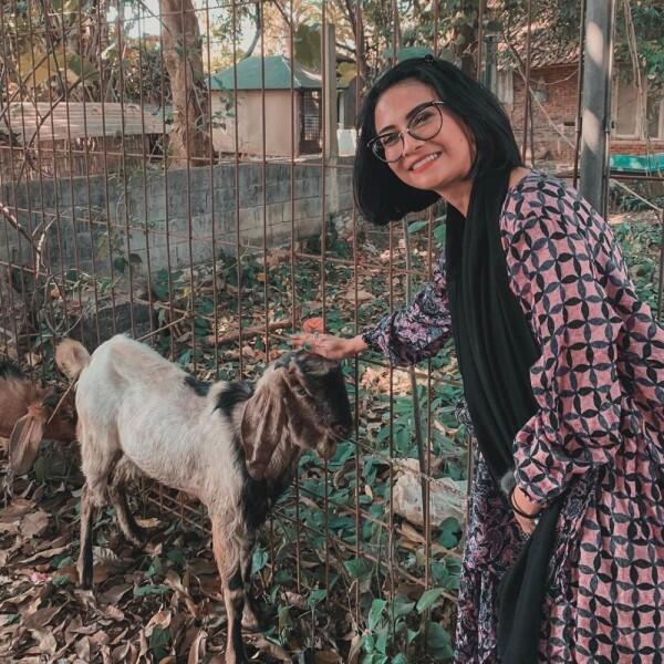 Rayakan Idul Adha, 10 Publik Figur Ini Foto Bareng Hewan Kurbannya