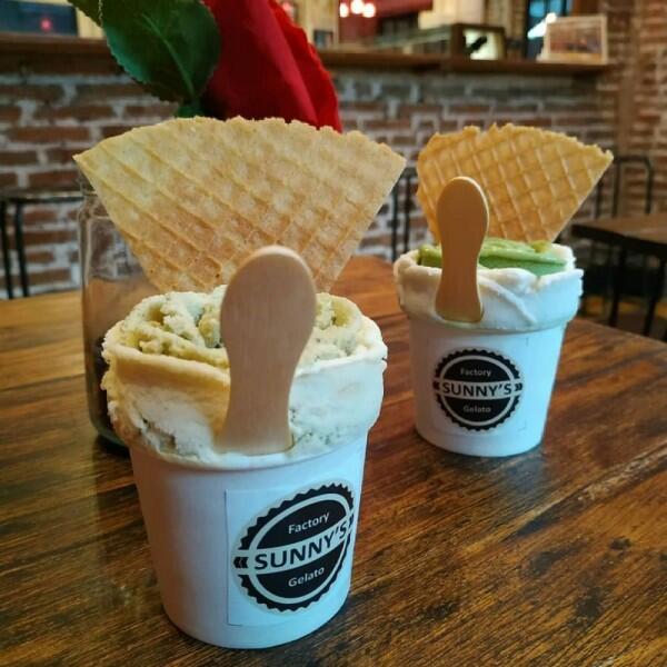 5 Tempat Makan Es Krim Paling Lezat di Solo, Wajib Mampir!