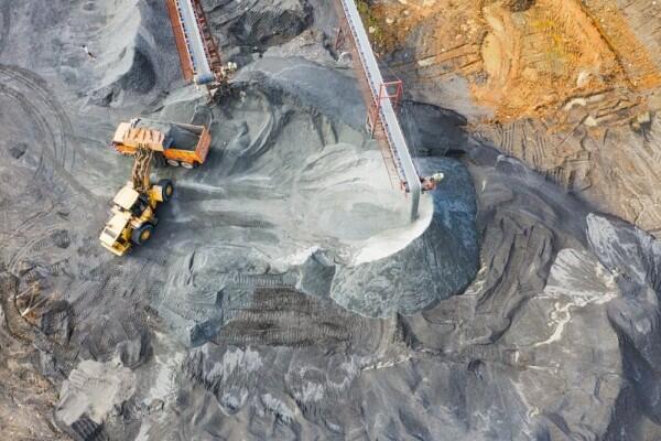 Seberapa Penting Pembangunan Smelter Minerba di Indonesia