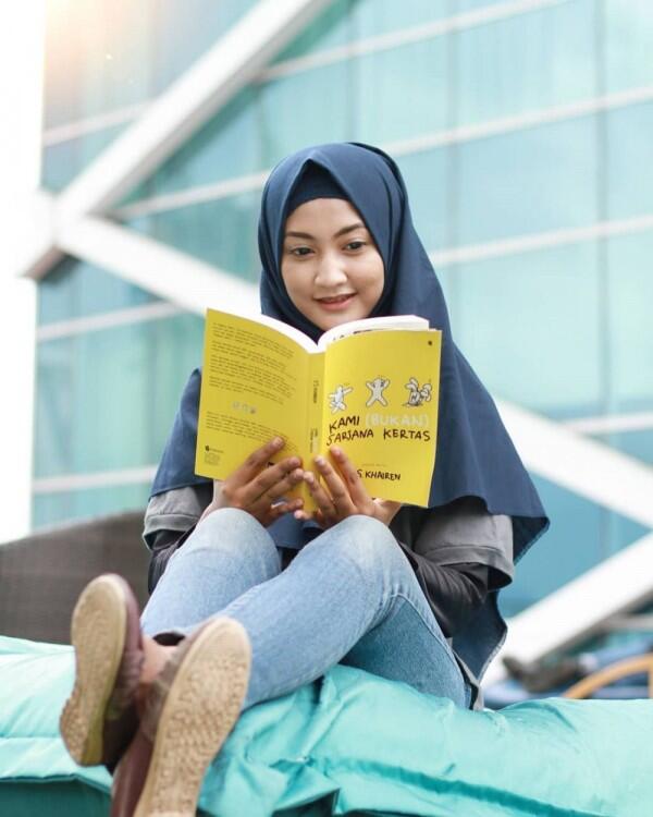 5 Alasan Kenapa Kamu Harus Baca Novel “Kami Bukan Sarjana Kertas”
