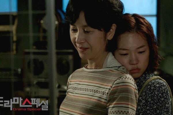 Penuh Haru, Ini 5 KDrama yang Bertema Hubungan Ibu dan Anak
