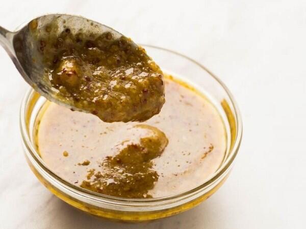 3 Resep Mudah Bikin Dressing Salad, Jadi Lebih Segar dan Nikmat