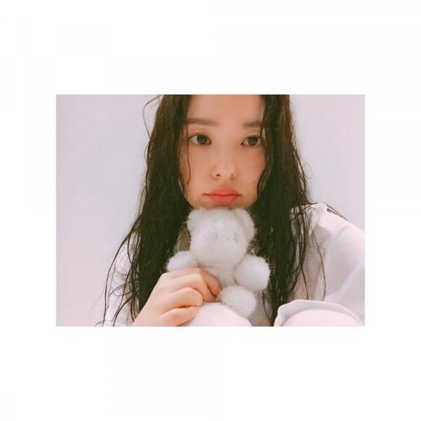 10 Potret Min Hyo Rin Selama Ditinggal Taeyang Wamil, Setia Menanti!