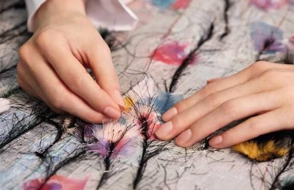 Berharga Ratusan Juta, Ini 5 Alasan Kenapa Haute Couture Sangat Mahal