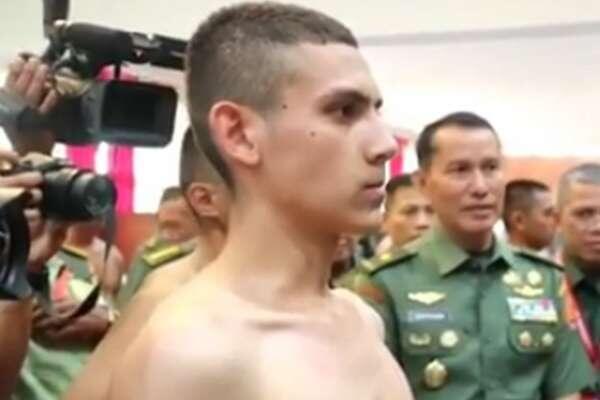 Bule Jadi Akmil, Kok Bisa?