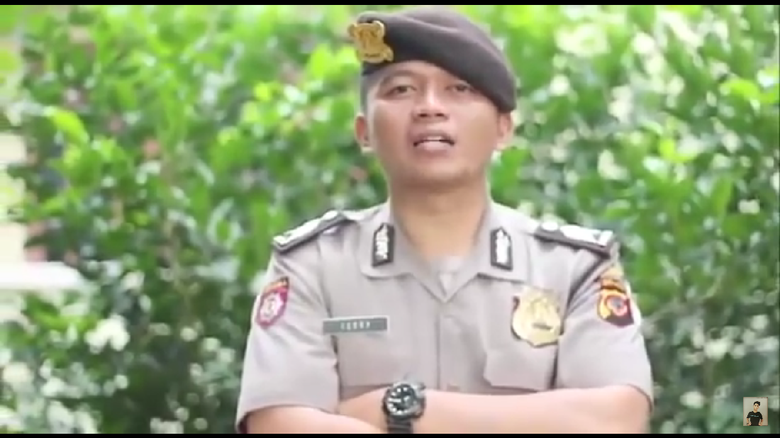 Viral Video Bripda Teddy Nyanyi dan Nge-Rap Lagu Tahu Bulat, Bikin Ngakak Gan!