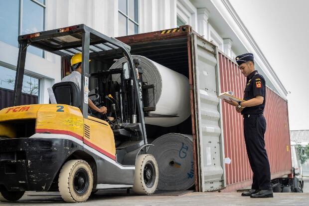 Bea Cukai Kaltim Berikan Fasilitas Gudang pada PT Sinar Dani Borneo