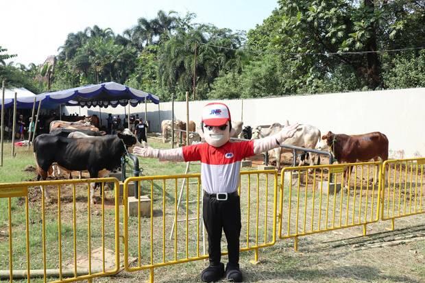 TIKI-JNE Idul Adha Bareng Berbagi ke 5.000 Orang