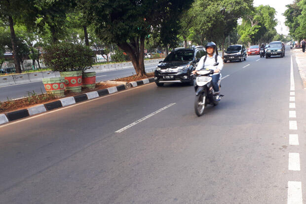Uji Coba Perluasan Ganjil Genap, Ruas Jalan Pramuka Lengang