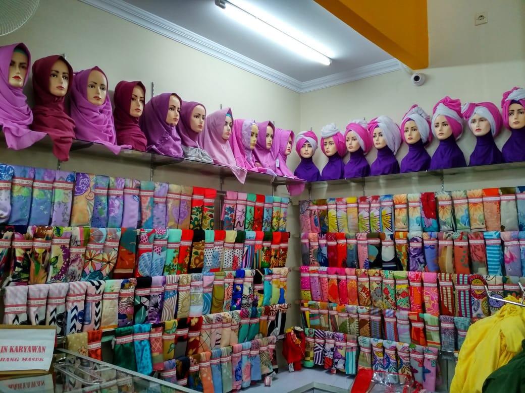 “Mencegah kanker Kulit dengan Berkerudung.