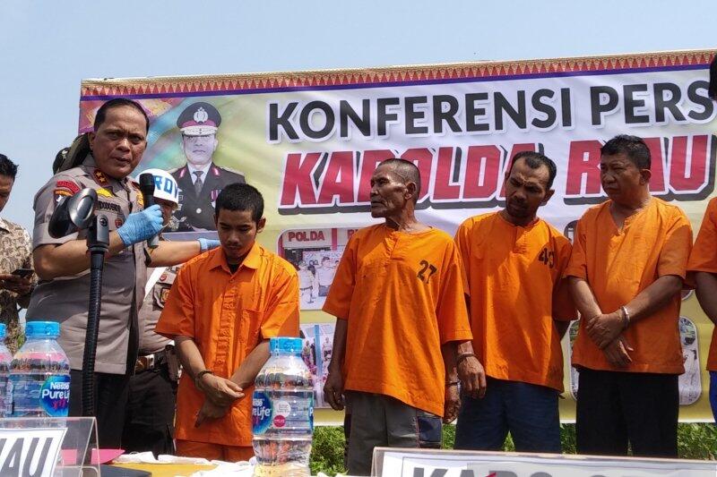 Perburuan Pembakar Hutan Bidik Siapa: Kepala atau Ekor?