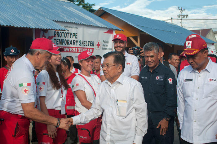 Pensiun dari wapres JK lanjutkan kerja sosial