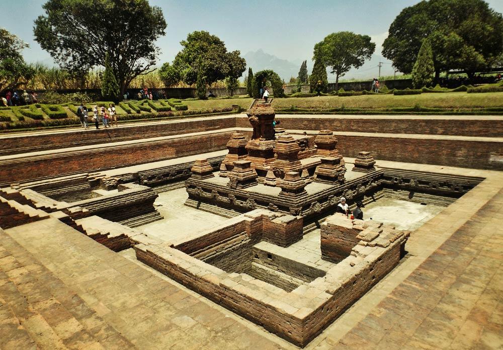 5 Tempat Bersejarah Peninggalan Kerajaan Majapahit di Mojokerto