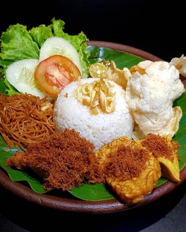 12 Jenis Olahan Nasi Khas Nusantara, yang Mana Nih Asli Daerahmu?