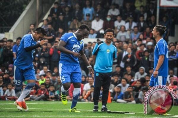 Djadjang Nurdjaman dan Kutukan Panjang Musim Kedua