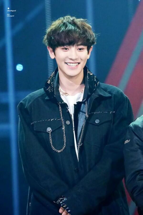 5 Sifat Park Chanyeol EXO yang Bikin Fans Makin Sayang, Setuju?
