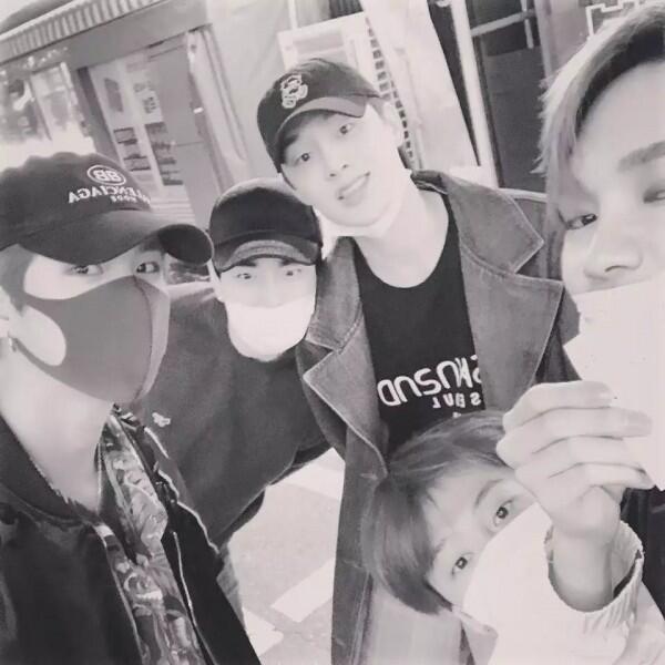 Setahun Bubar, 11 Potret Reuni Member JBJ Ini Bikin Fans Baper