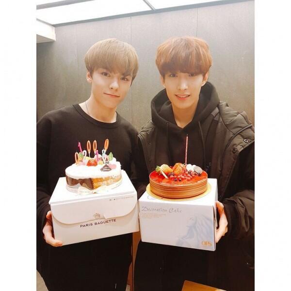 Bagai Adik Kakak, Ini 10 Potret Lengketnya Vernon dan DK Seventeen