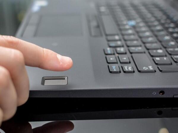 5 Kebiasaan yang Bikin Laptop Gampang Drop dan Gak Awet, Catat ya!