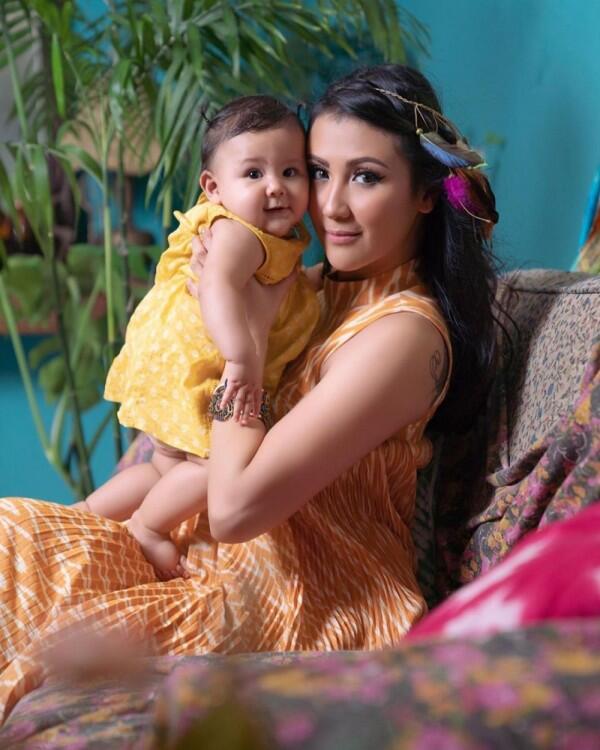 Like Mother Like Daughter, 10 Kekompakan Pemotretan Sharena & Baby Sea