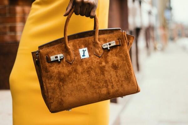 6 Jenis Tas Wanita yang Bikin Penampilanmu Lebih Fashionable