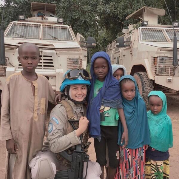 10 Fakta Briptu Hikma Nur Syafa Polwan Tangguh yang Bertugas di Afrika