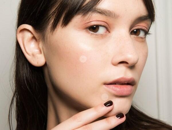 7 Penyebab Lain Kulit Alami Breakout Meski Rutin Pakai Skincare