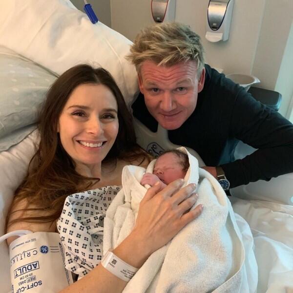 Terkenal Galak, 9 Potret Hangat Chef Seleb Gordon Ramsay & Keluarga