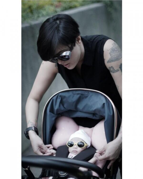 10 Potret Lalika Airia June, Anak Pertama Poppy Sovia yang Manis Abis