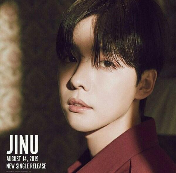 Jelang Debut Solo, Ini 10 Potret Jinwoo WINNER yang Makin Menawan