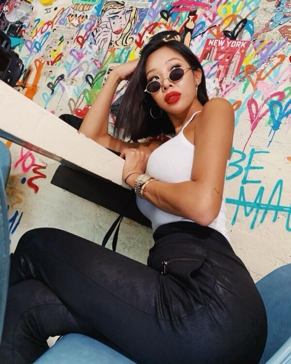 Berkulit Tan, 10 Pesona Rapper Korea Jessi yang Eksotis Banget!