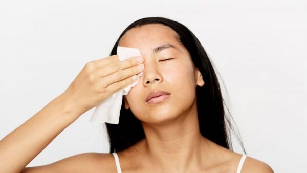 5 Tips Menggunakan Cleansing Wipes Agar Wajah Bersih Maksimal
