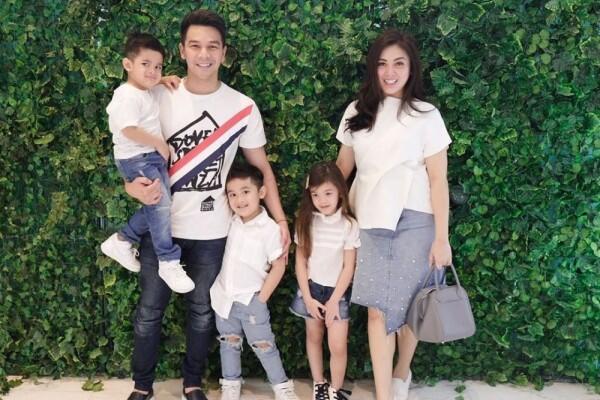 Dapat Predikat Hot Papa, Ini 3 Arti Nama Anak Jonathan Frizzy