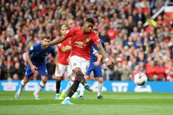 Manchester United Menggila, Old Trafford Langsung Membara!