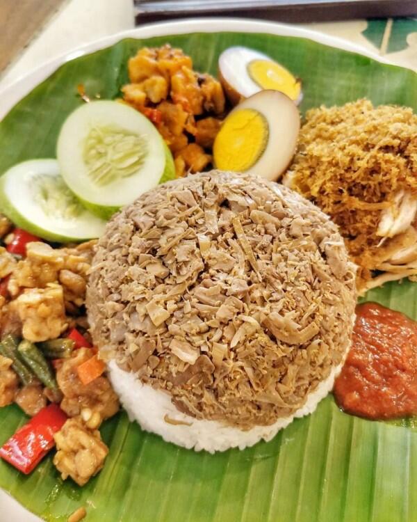 12 Jenis Olahan Nasi Khas Nusantara, yang Mana Nih Asli Daerahmu?
