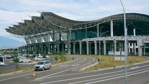 Sisi Positif Tiket Harga Pesawat Terbang "Mahal"