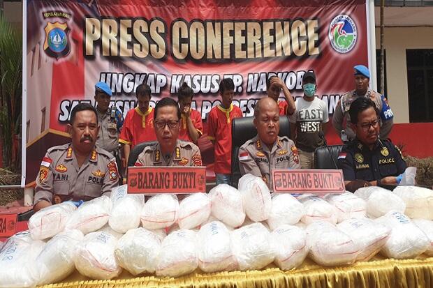 Polresta Barelang Sita 38 Kg Sabu asal Malaysia dari Atas Speedboat