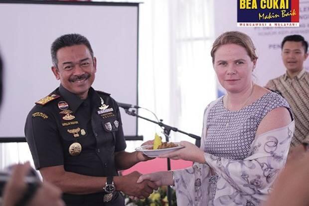 Bea Cukai Bekasi Resmikan Dua Perusahaan Kawasan Berikat