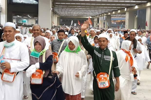Lempar Jumrah Hari Kedua, Ribuan Jamaah Haji Indonesia Pilih Waktu Malam