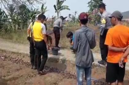 Satu keluarga Dibantai, Dua Pelaku Sempat Ketuk Pintu